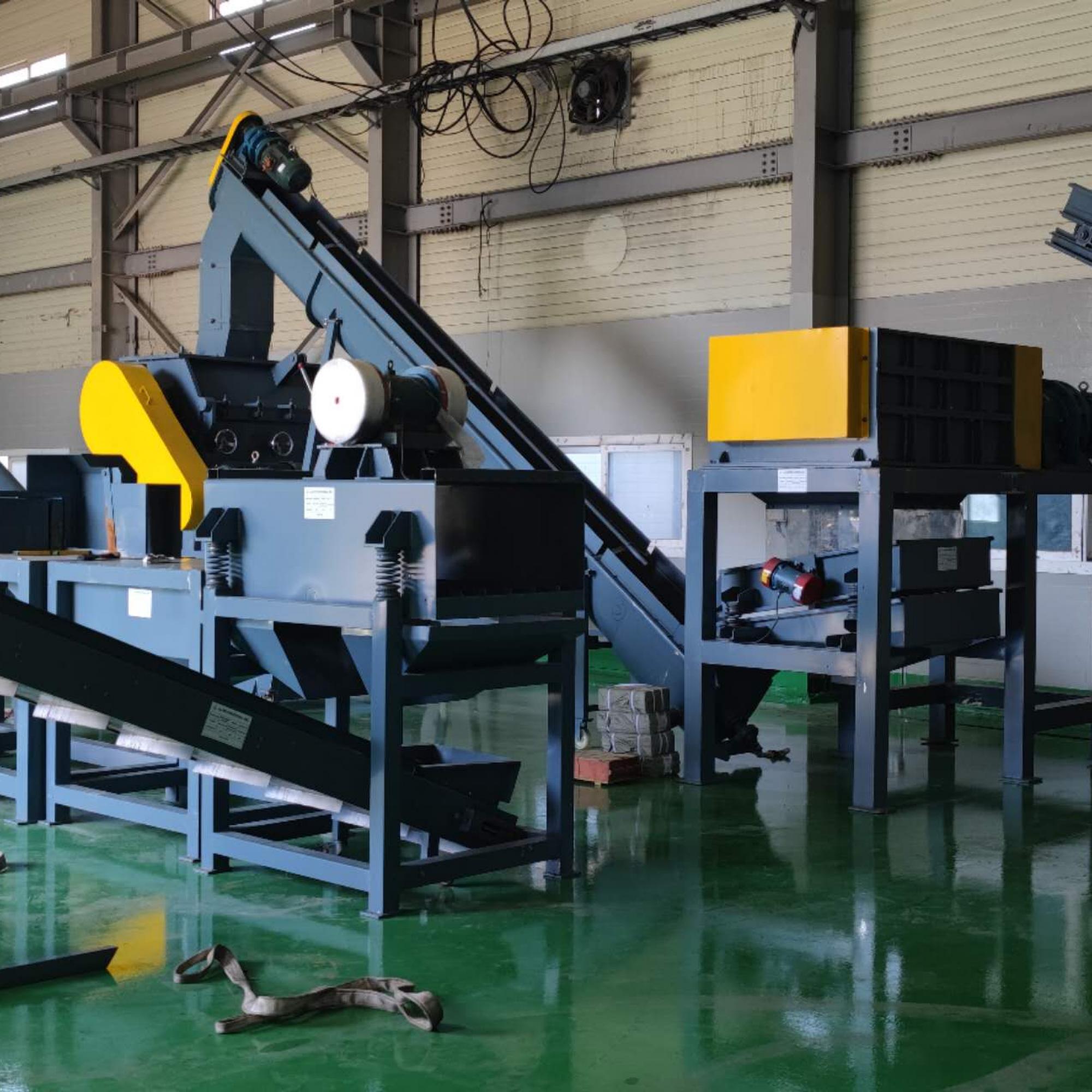 5T/H鉛酸電池破碎分選生產(chǎn)線